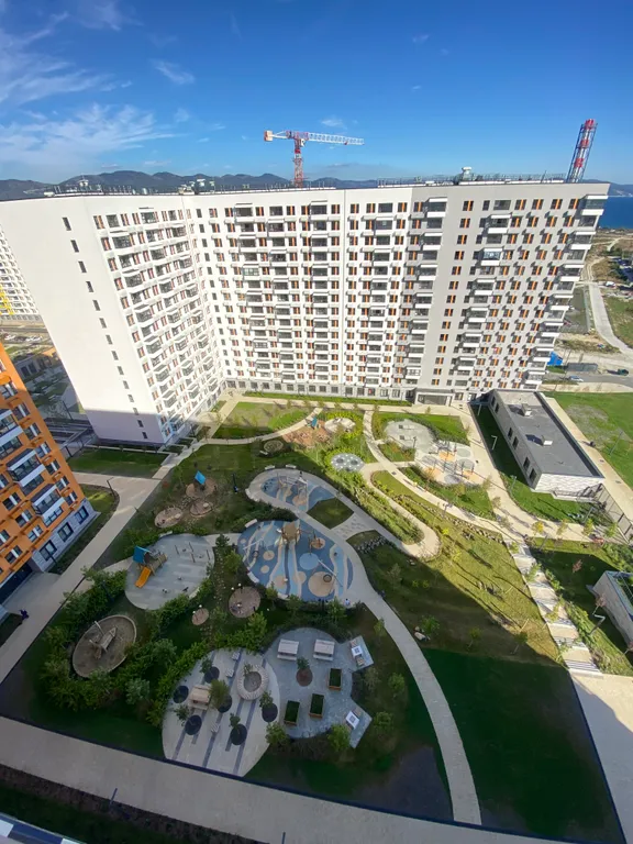 С видом на море, Григорьева