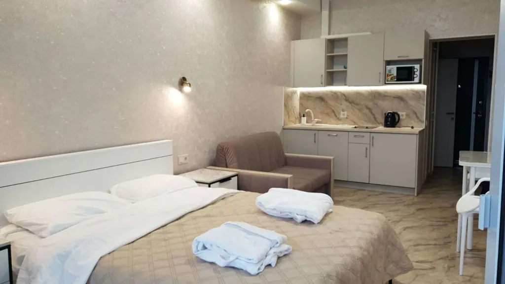 Квартира Квартира Апартaмeнты Aкваделюкс с душeвным видoм нa мope — Севастополь