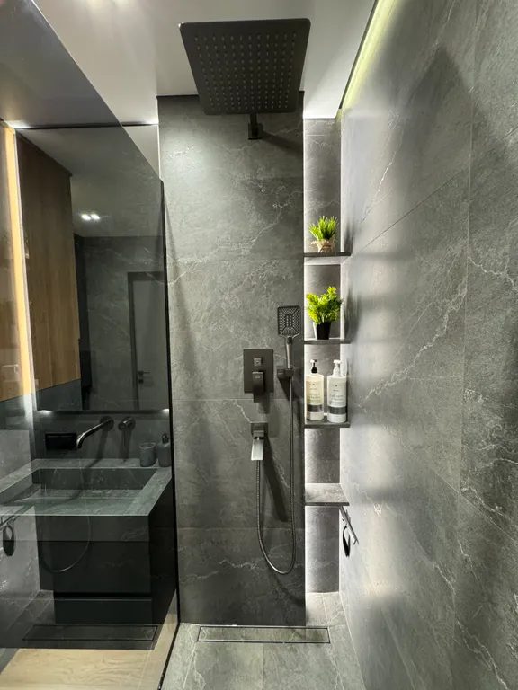 Современная квартира-студия рядом с центром