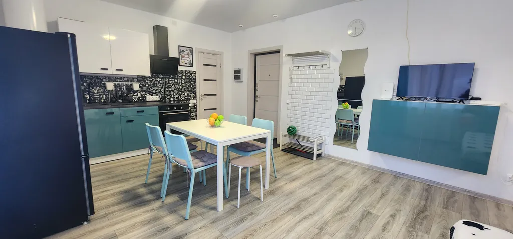 Евродвушка с видом на бассейн