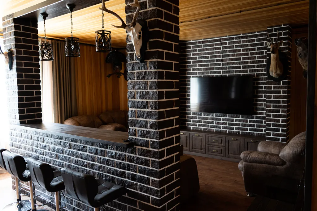 Большой коттедж