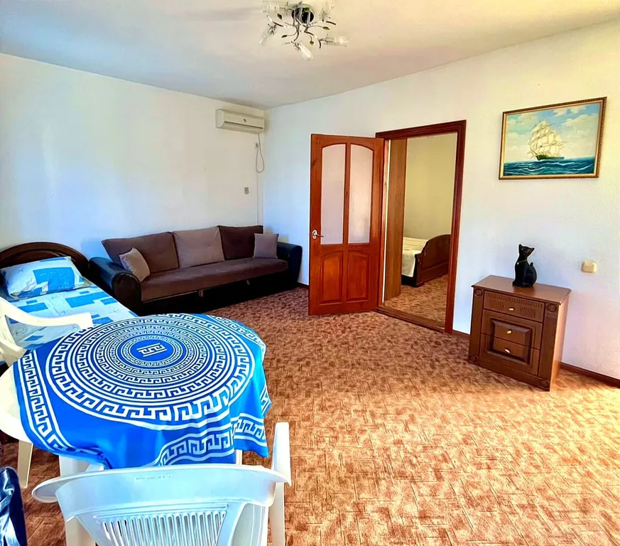 Квартира Комната — аренда посуточно в Витязево