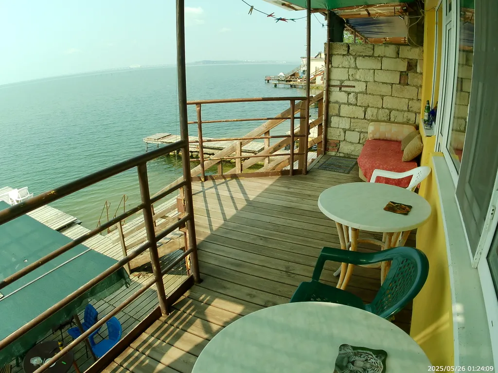 Дом возле моря