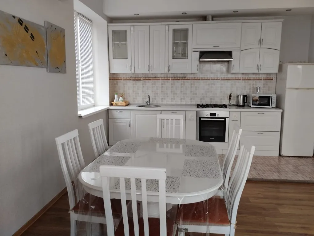 Коттедж Дом с подогреваемым бассейном и сауной с видом на море — аренда посуточно в Геленджик