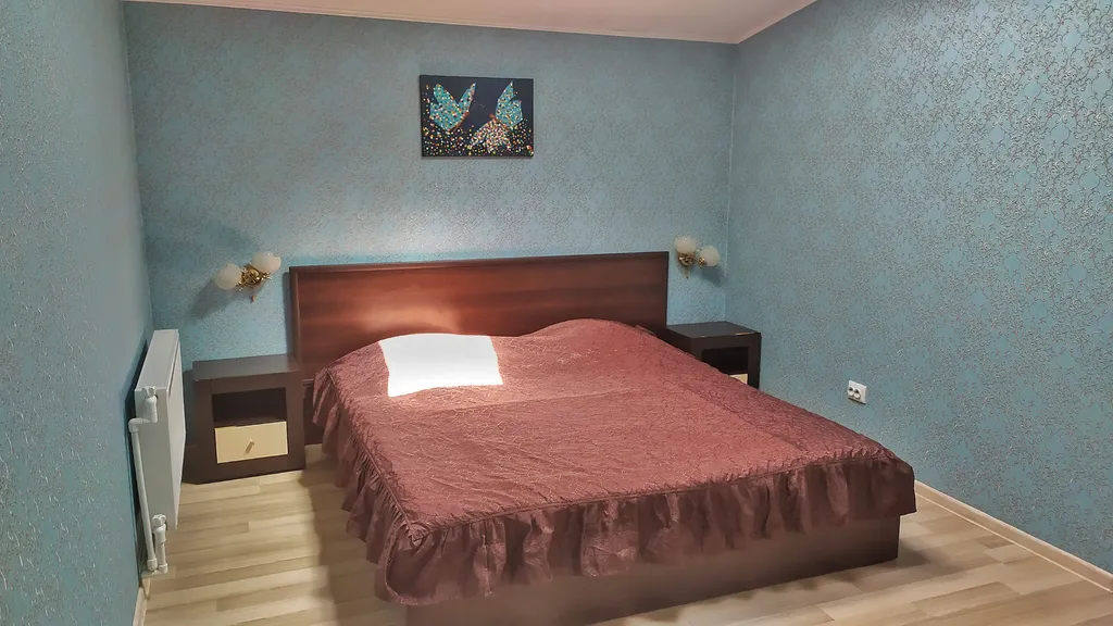 Трëхкомнатная видовая квартира в самом центре