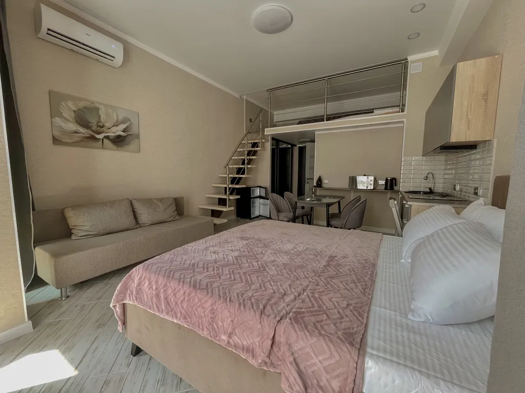 Квартира Квартира Двухуровневая студия в ЖК «Грин Сейл Парк» — Сириус