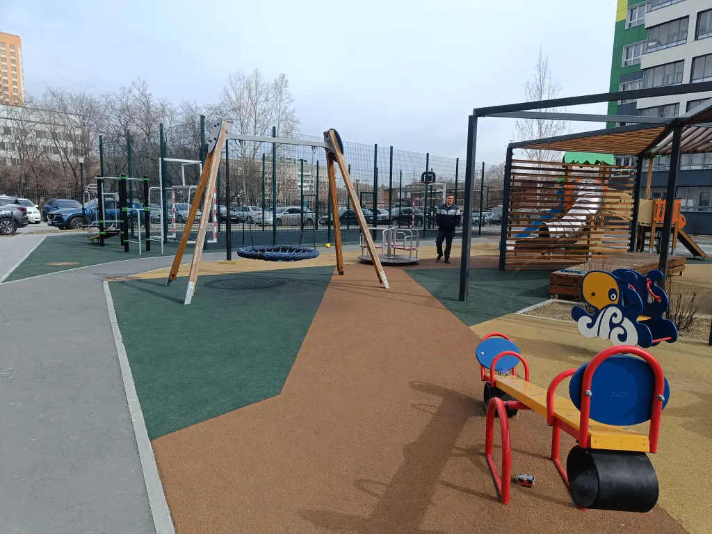 Уютная квартира в новом доме недалеко от метро