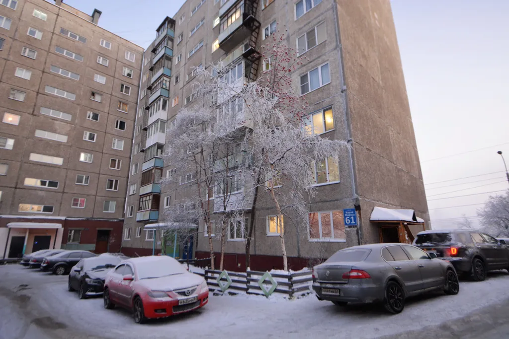 Однокомнатная квартира с балконом и лифтом у ТРЦ Плазма