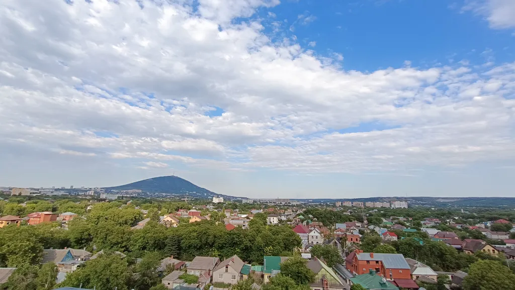 Новая квартира рядом с парком победы с шикарным видом на горы