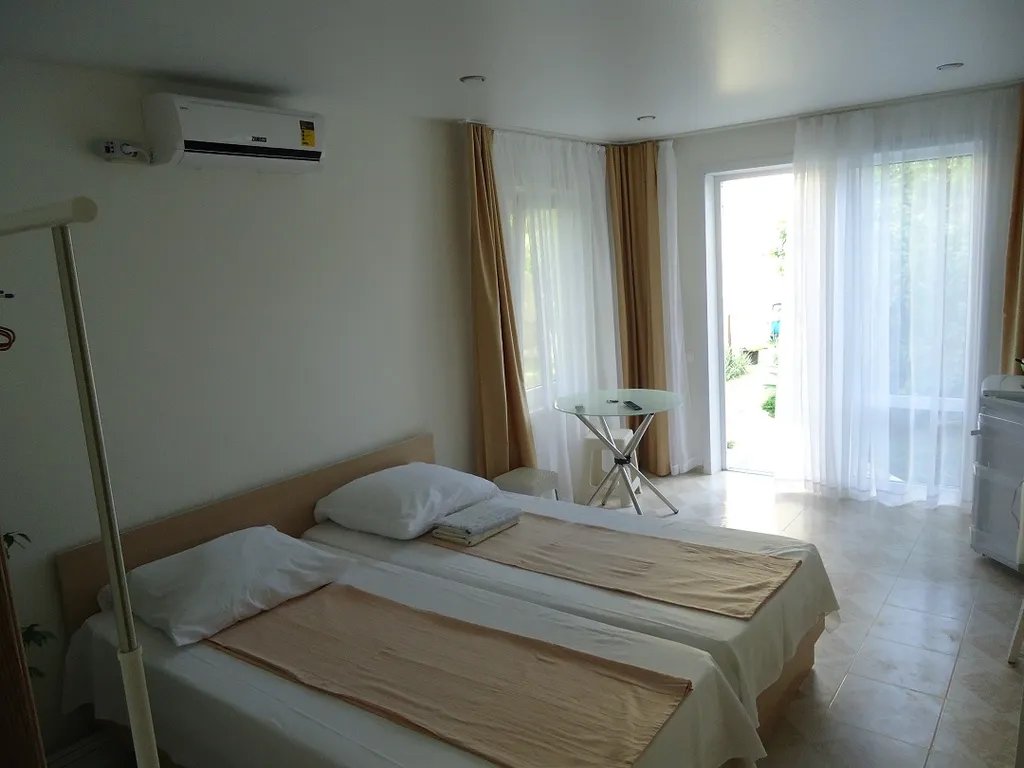 Коттедж Домик для двои — Сириус