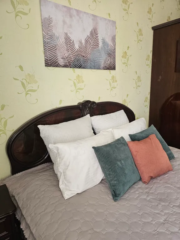 Большая просторная квартира с двумя балконами.