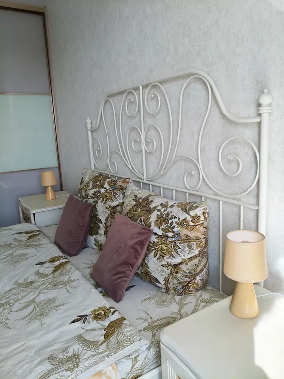 Апартаменты в центре с видом на Иртыш