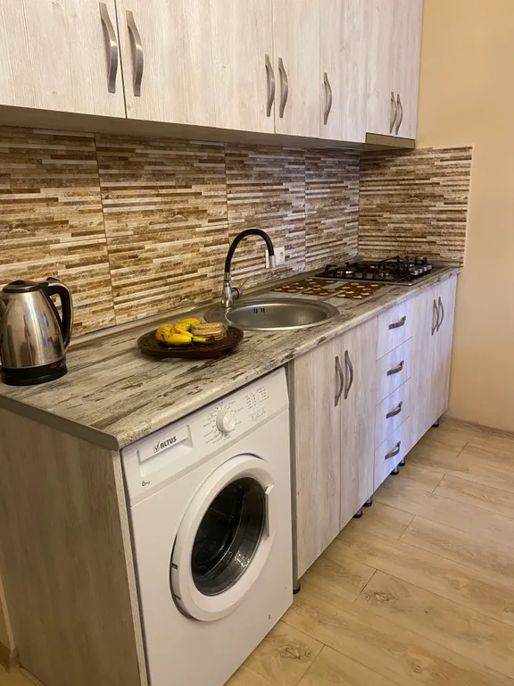 Квартира 2-комнатная Квартира — Батуми