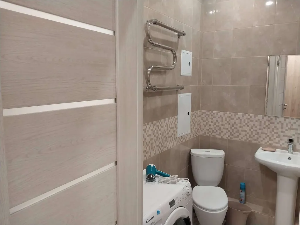 Студия-уют в жёлтых тонах