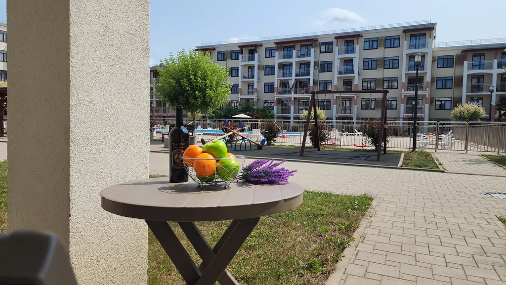 Квартира Евротрешка с терассой и выходом на бассеин — аренда посуточно в Сукко