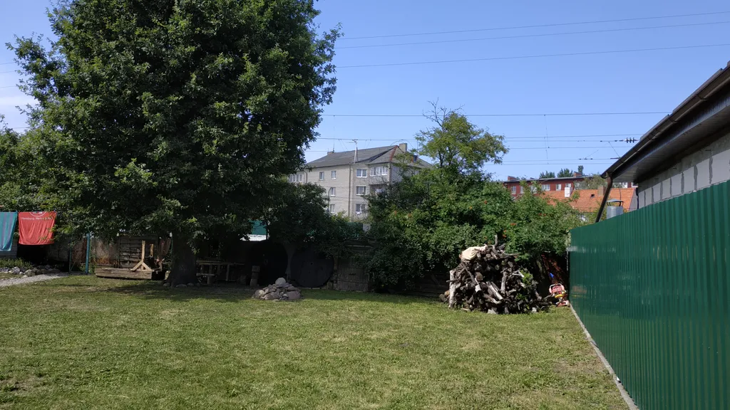 Квартира в домике с окнами в сад с отдельным входом и парковкой