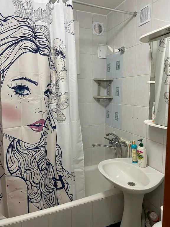 1-комнатная квартира недалеко от моря, 2 этаж, вид  на Парк