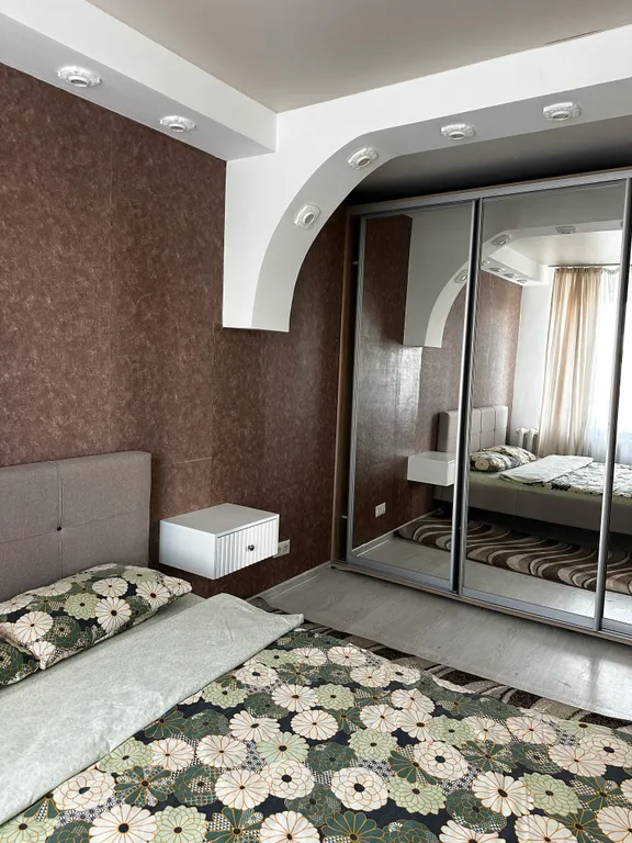 Просторная квартира в центре Москольца — аренда посуточно в Симферополь