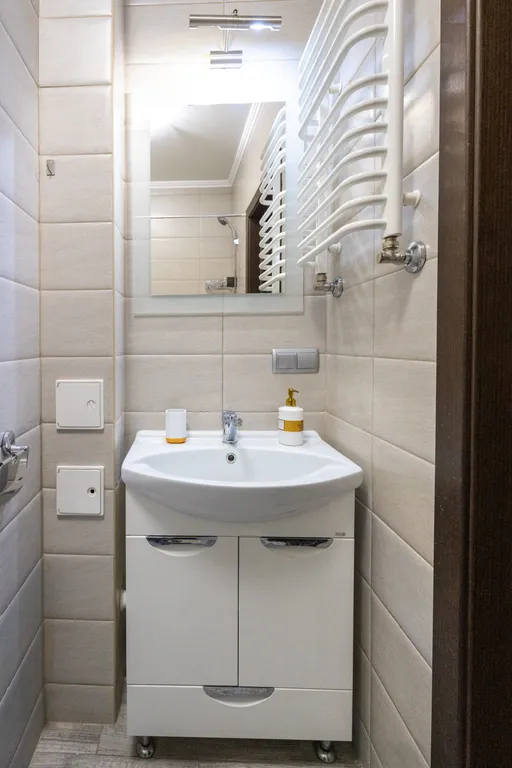 Студия с озером в вашем окне