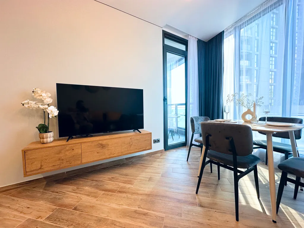 Просторный 2-комнатный апартамент с выходом на террасу Вид на море