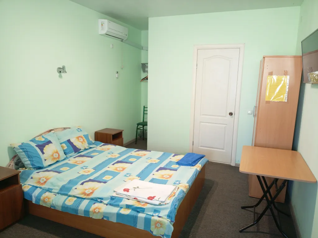 Двухкомнатный номер с отдельным входом и верандой 3 и 4