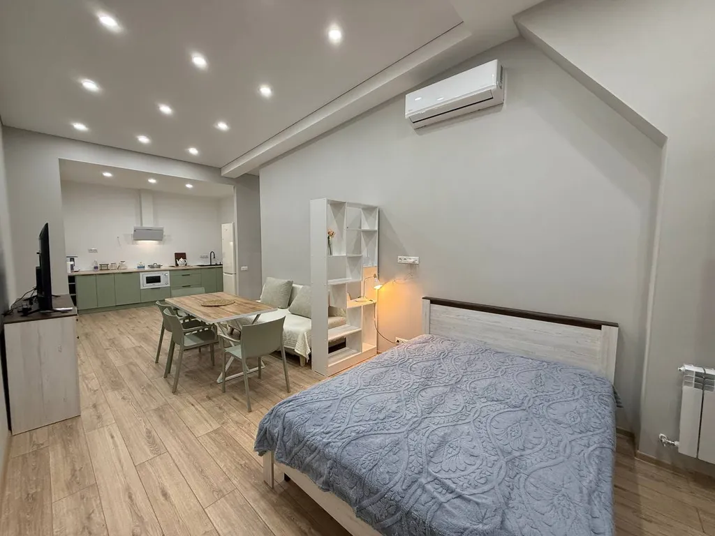 Leonardo apt with a sunset view