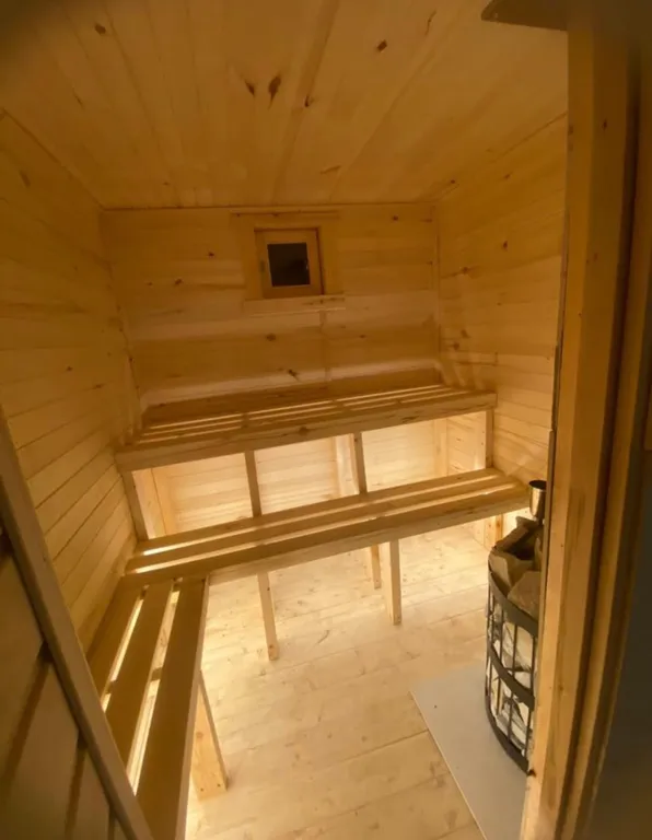 Дом с панорамными окнами и баней