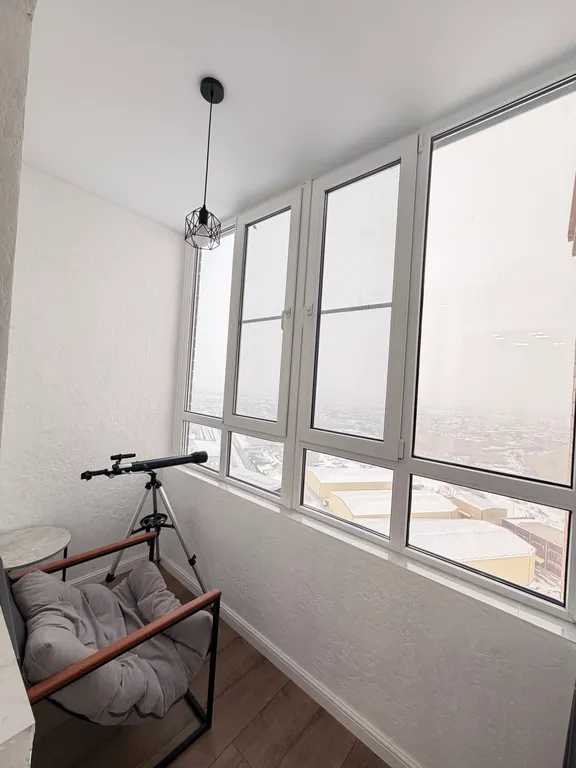 Новая однокомнатная современная квартира с видимо на город и реку