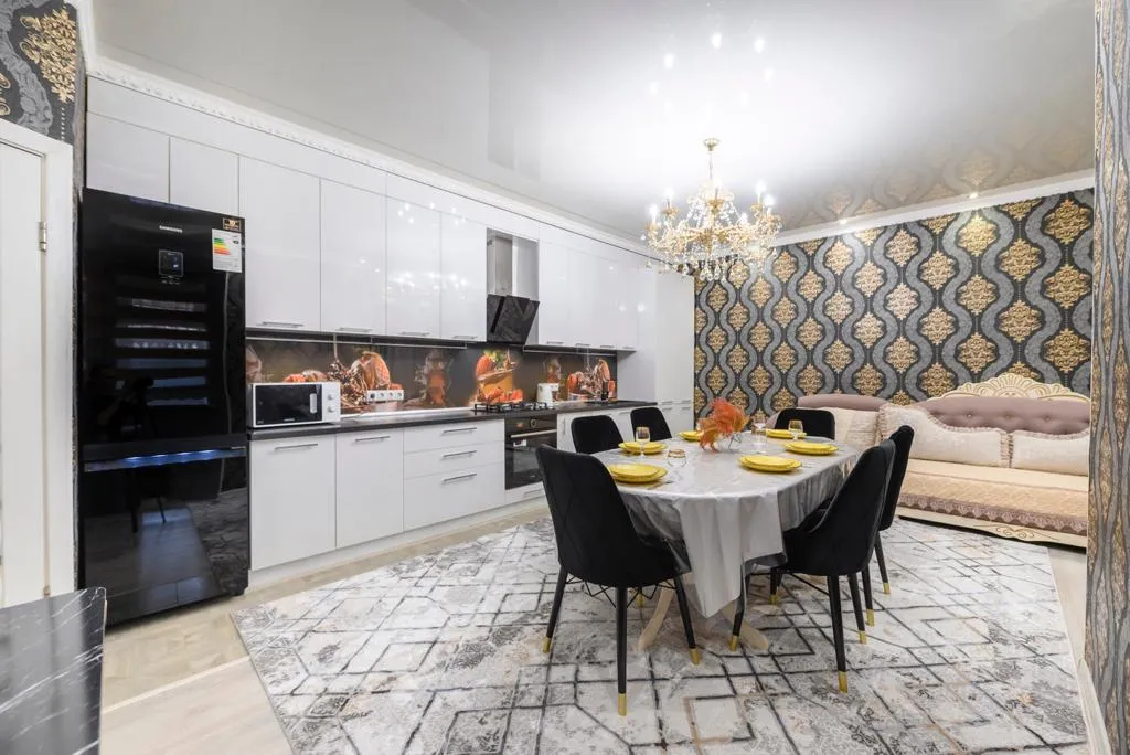 Уютный дом в центре Алматы