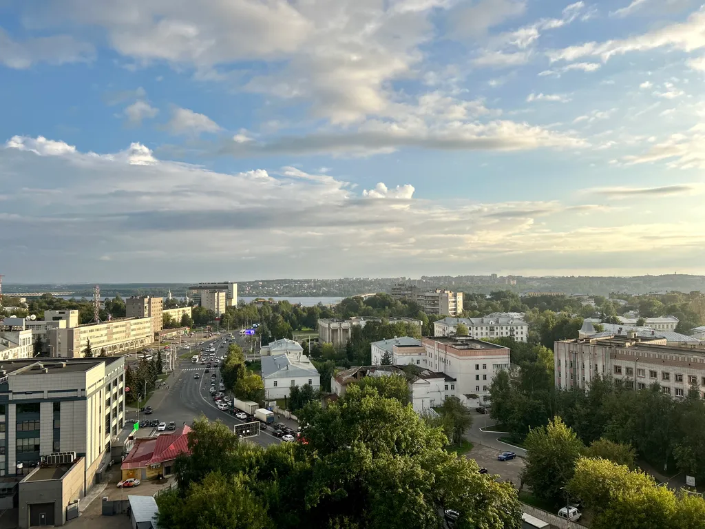 Апартаменты в центре с видом на Волгу