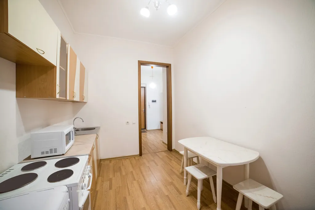 Светлая квартира в элитном доме с парковкой в самом центре