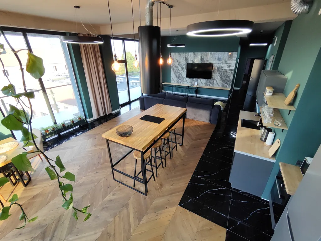 Двухэтажный пентхаус в самом центре