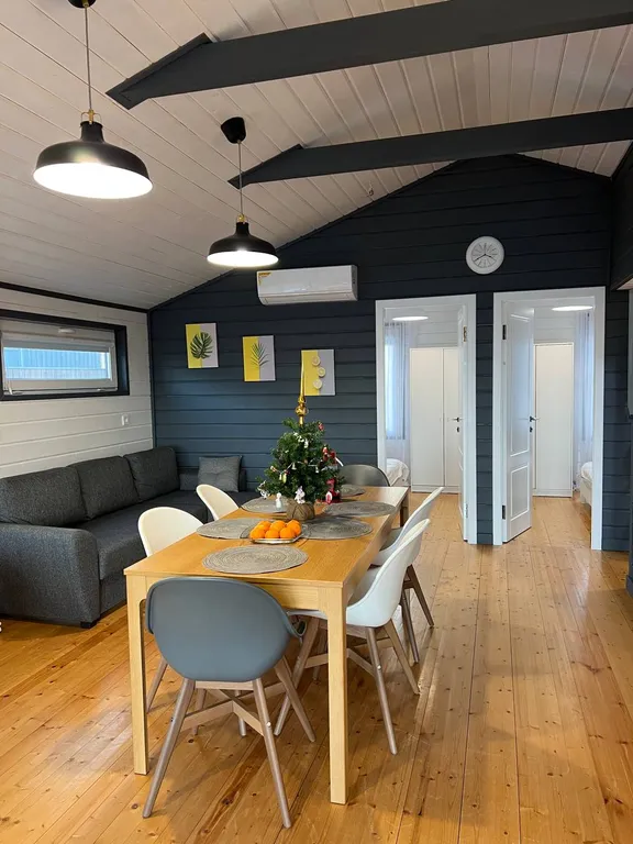 Дом у моря на первой береговой линии