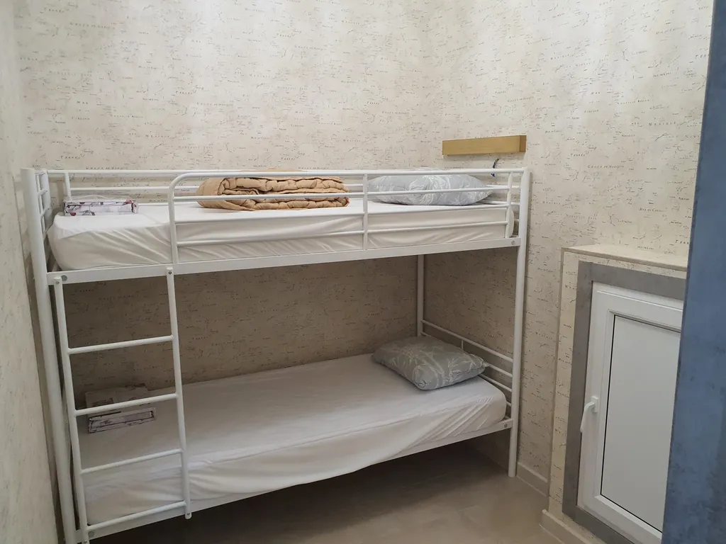 Просторные апартаменты с отдельным входом и свободной парковкой