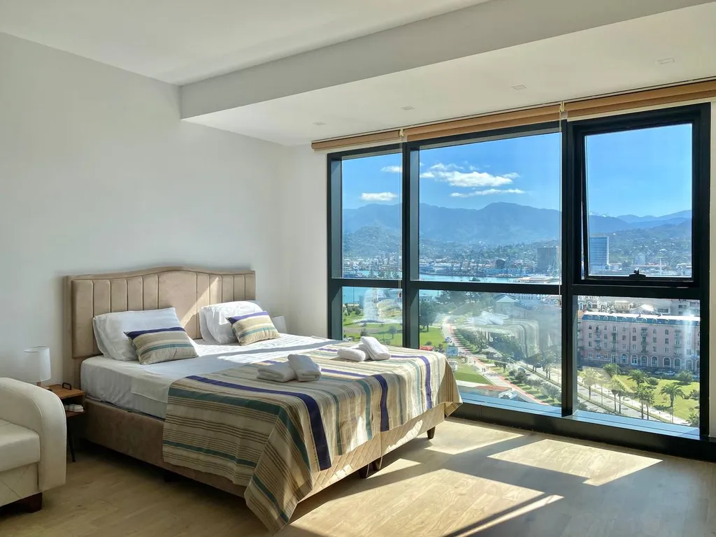 Апартаменты в центре Батуми 100 метров от моря, Porta Batumi Tower