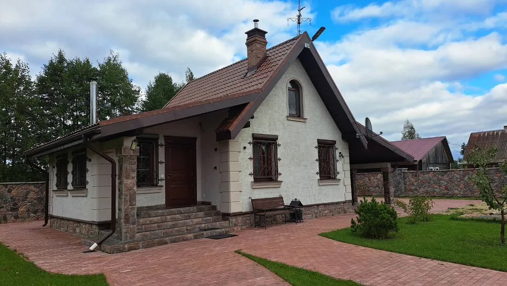 Уютная усадьба на берегу озера