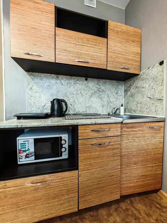 Студия возле ж/д