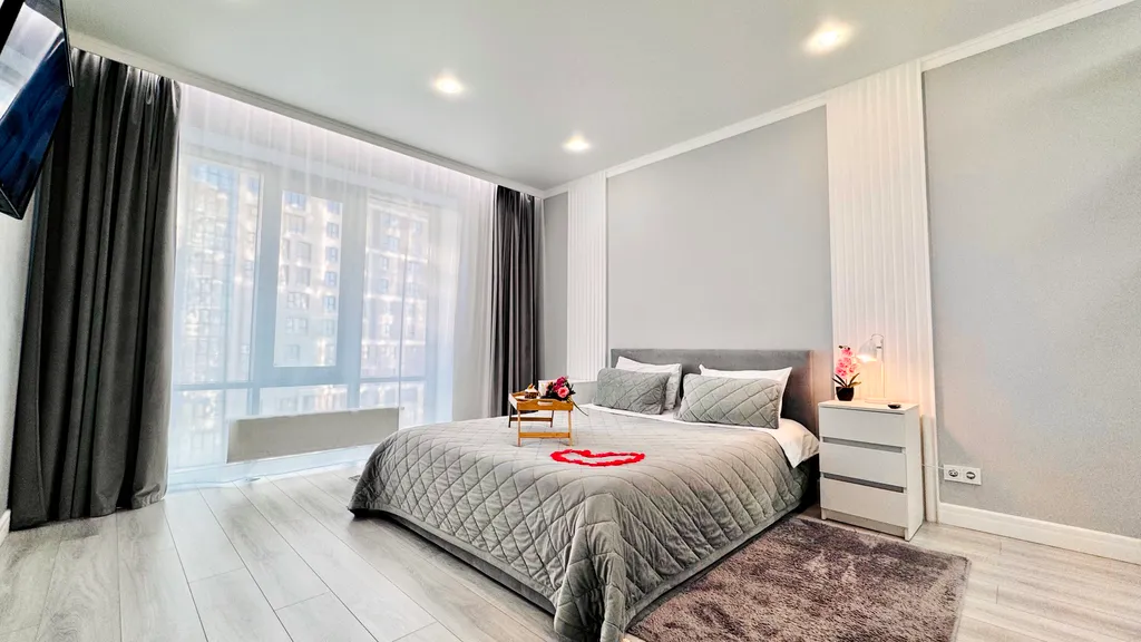 Апартаменты делюкс в авторском квартале в центре города