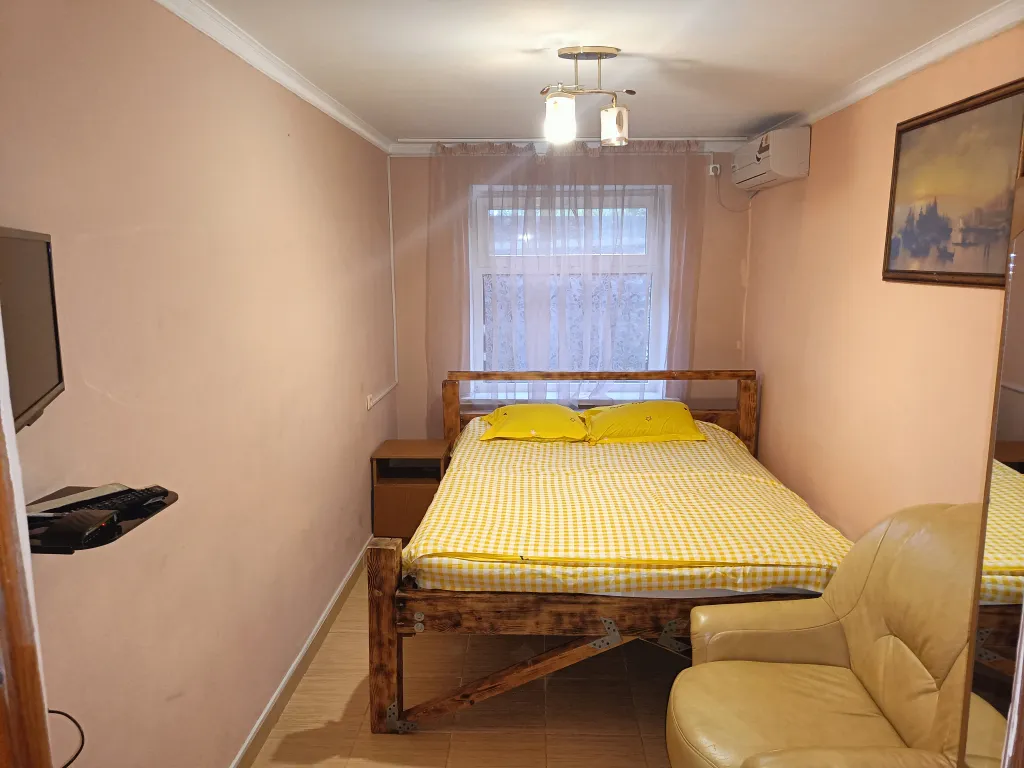 Квартира Двухместный номер эконом класса с кроватью размера king-size — аренда посуточно в Архипо-Осиповка