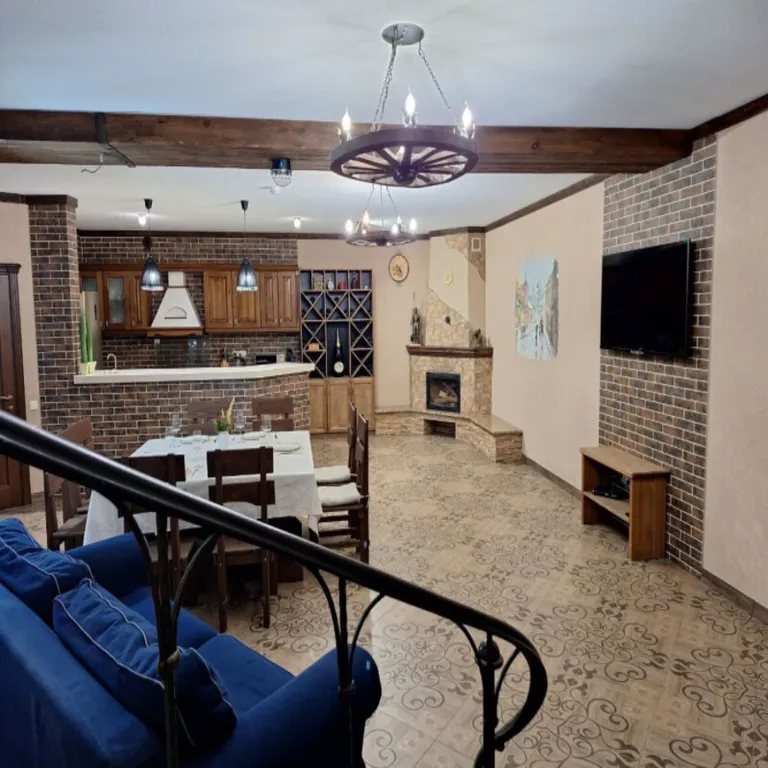 Двухэтажный коттедж 120 кв.м., до 6 гостей