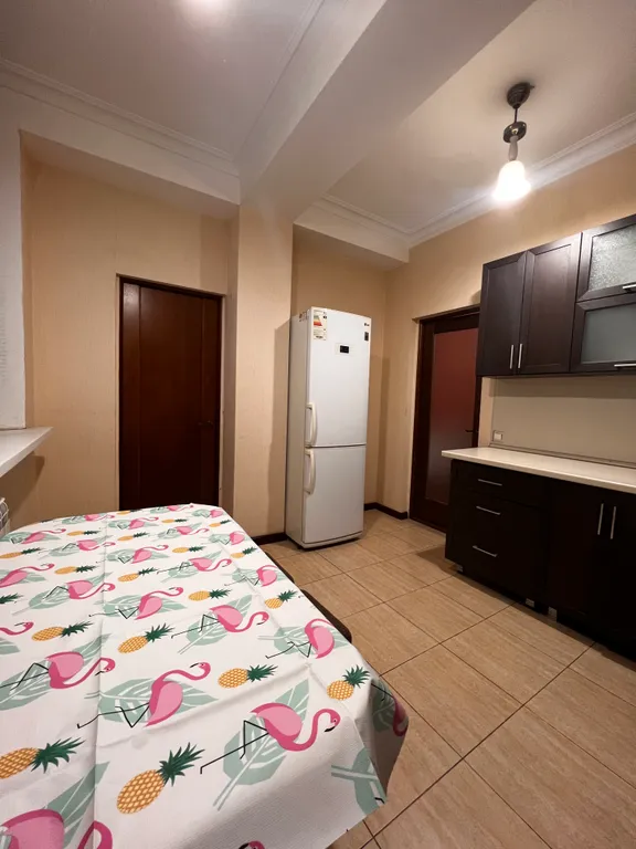 2-комнатная квартира после ремонта с удачной локацией для туристов