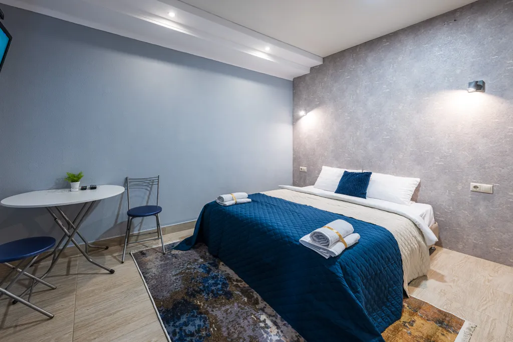 Уютное жильё с кухней и санузлом