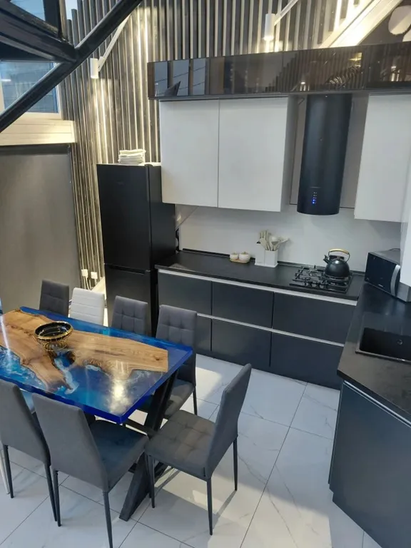 Уютный домик в центре гор