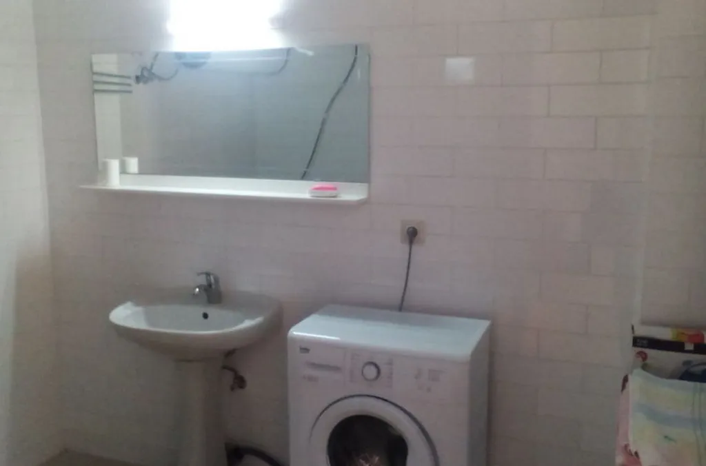 Студия комфорт на земле с двором, парковкой