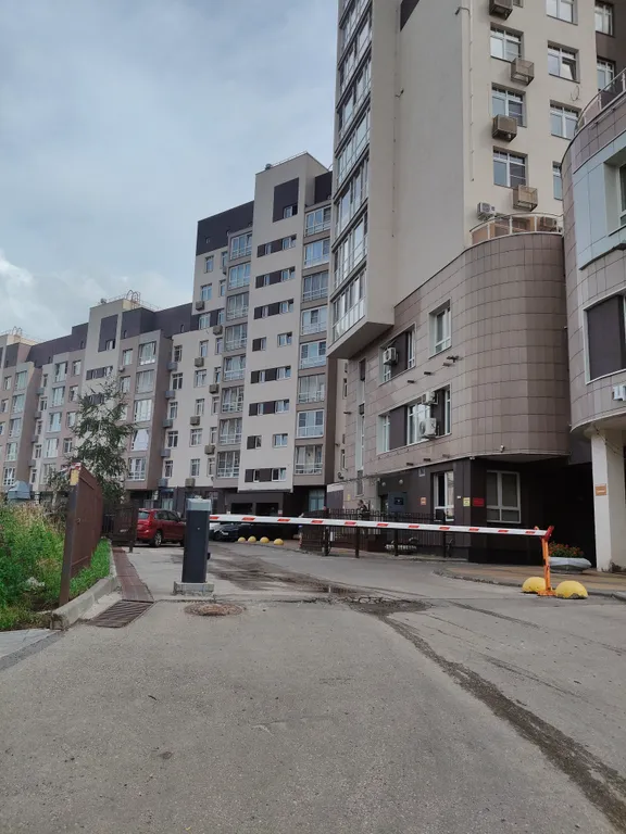 Квартира в стиле сканди в доме бизнес-класса в центре у пл. Горького