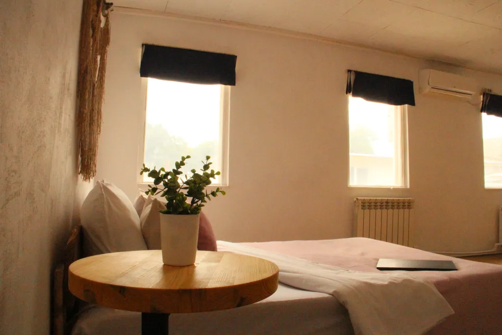 Уютный домик Много дерева