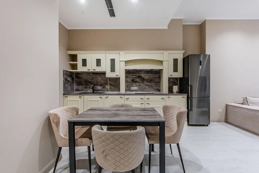 Видовые апартаменты Newa Towers