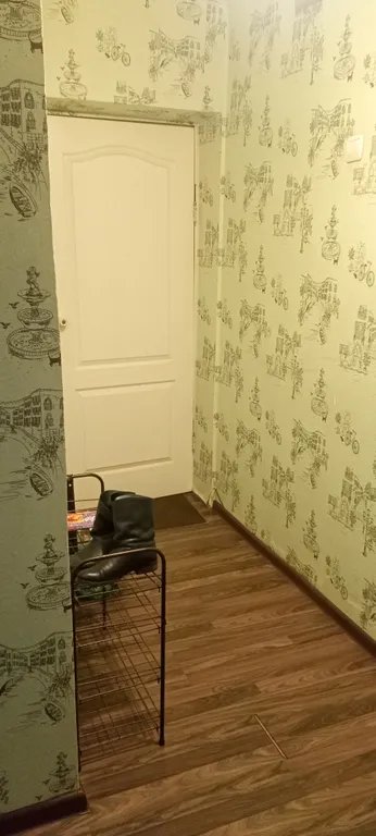 Уютная квартира в районе вокзала, с хорошим, большим диваном.