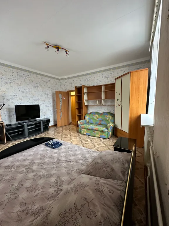 Квартира с тремя раздельными комнатами в центре