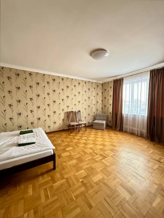 Коттедж Частный дом с подогреваемым бассейном и баней — Елизаветинская